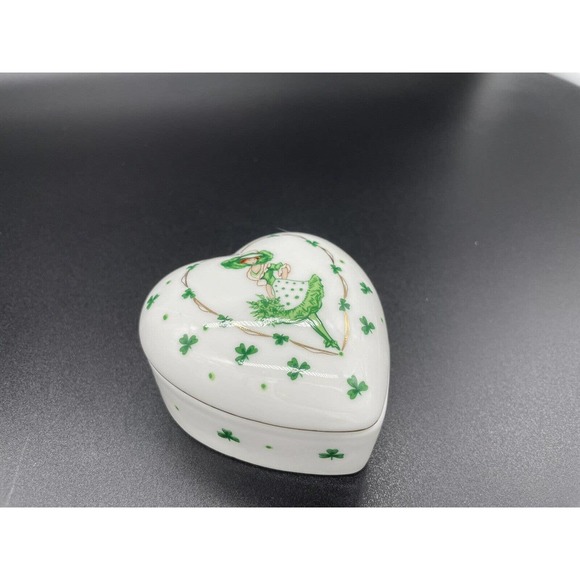 Lefton 1992 China Heart Trinket Box Green & White Girl w/Shamrocks Irish Lucky - Picture 1 of 10